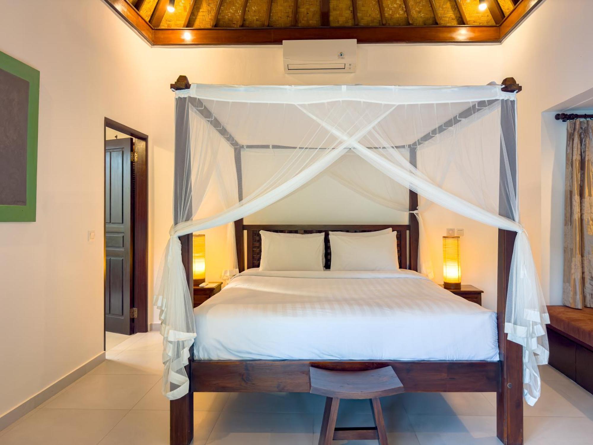 Villa Bugis Abimanyu Seminyak Pokoj fotografie